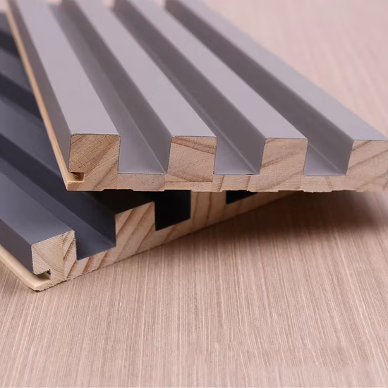 Panneaux muraux intérieurs en PVC et WPC et matériaux Wpvc décoratifs imperméables en composite bois-plastique à double chargement pour douche, salle de bains, plafonds et revêtements de sol