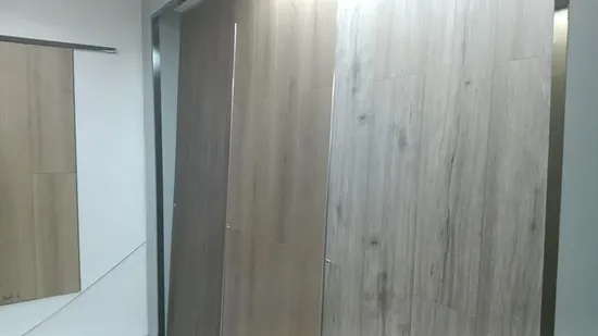 4mm/5mm/6mm cliquez sur Lock Spc Flooring carreaux de plastique imperméables Planche de vinyle Spc Flooring/